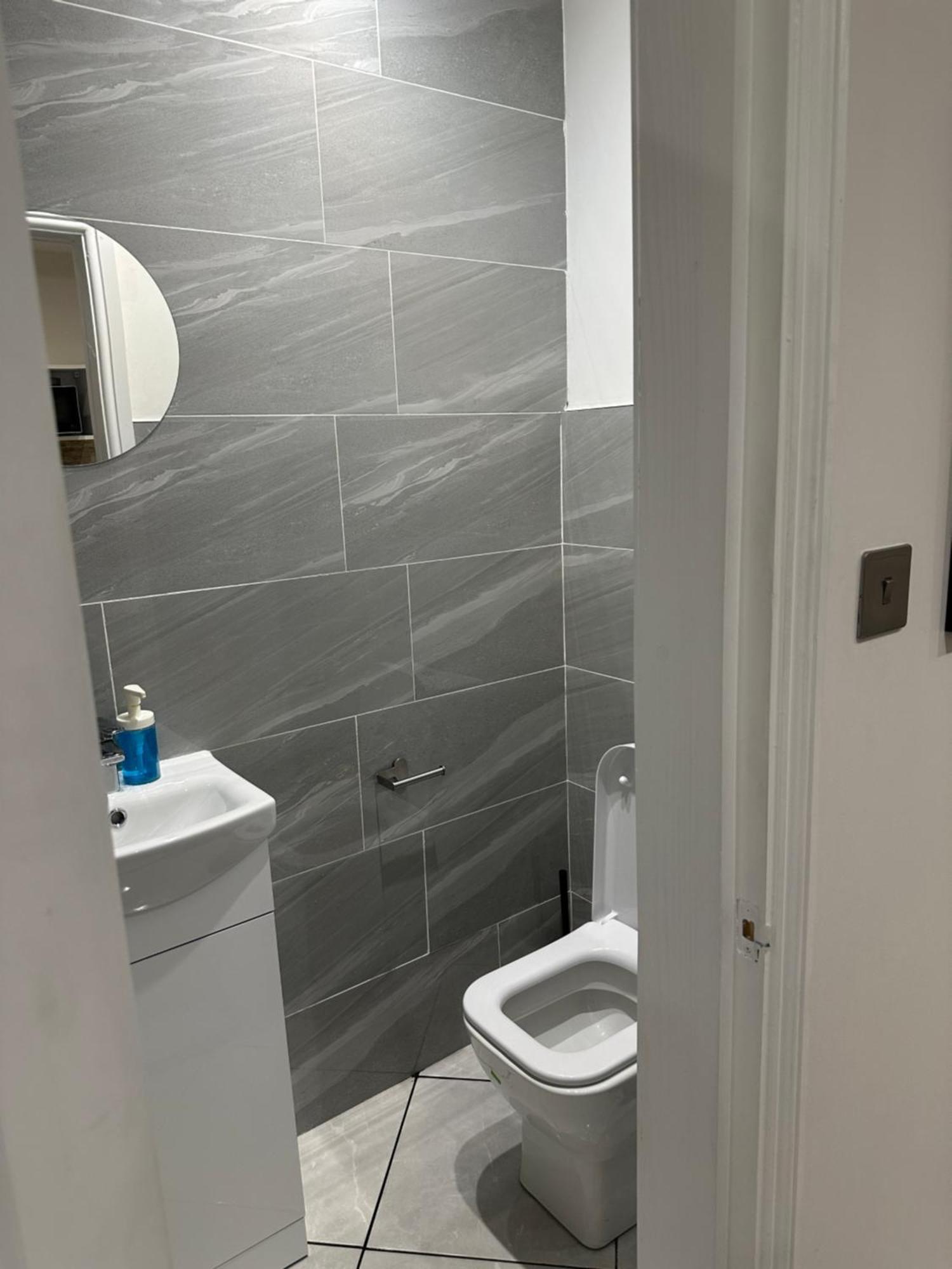 Guest&Rest Ealing 5 Apartment Exterior foto