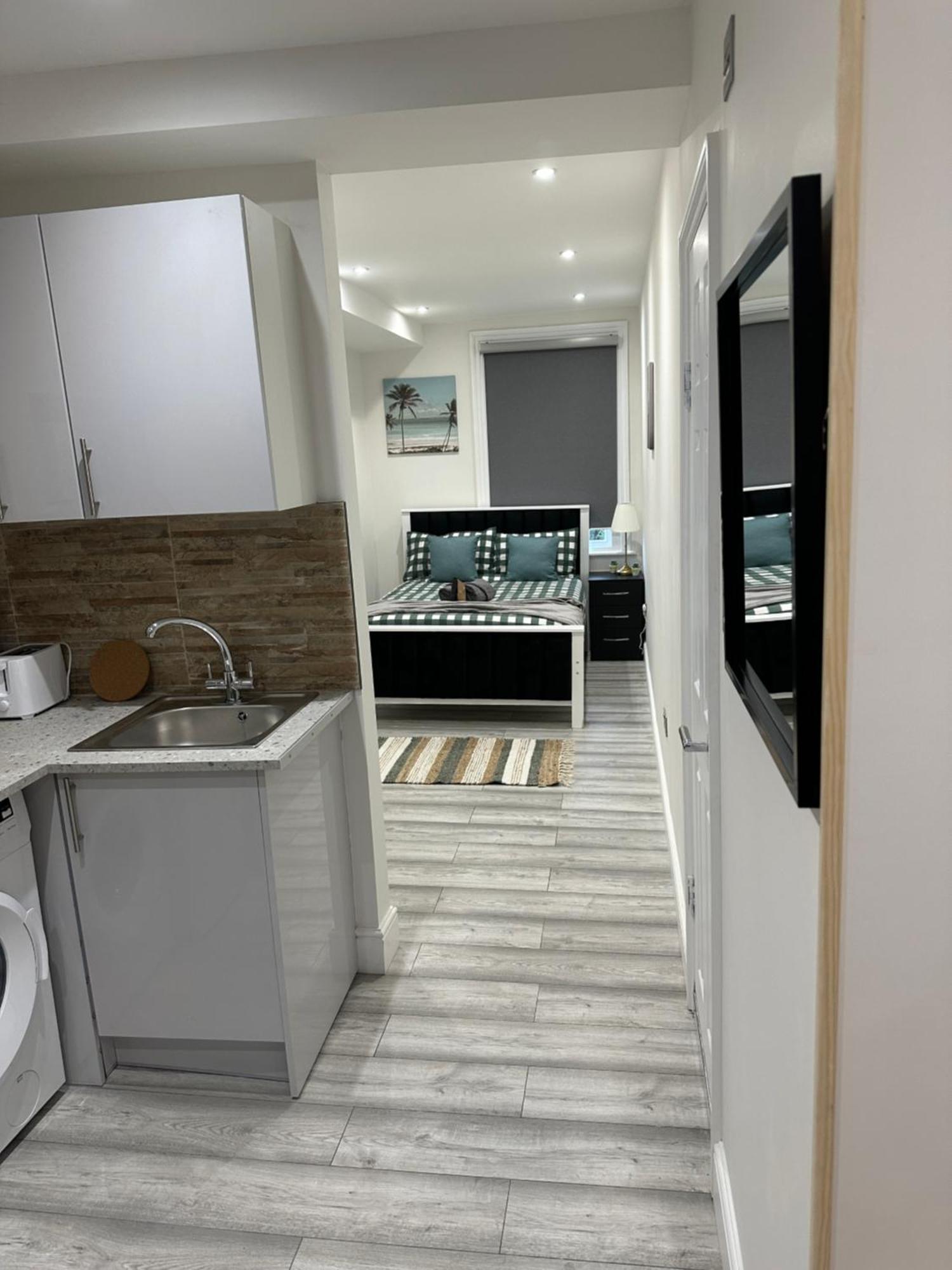 Guest&Rest Ealing 5 Apartment Exterior foto
